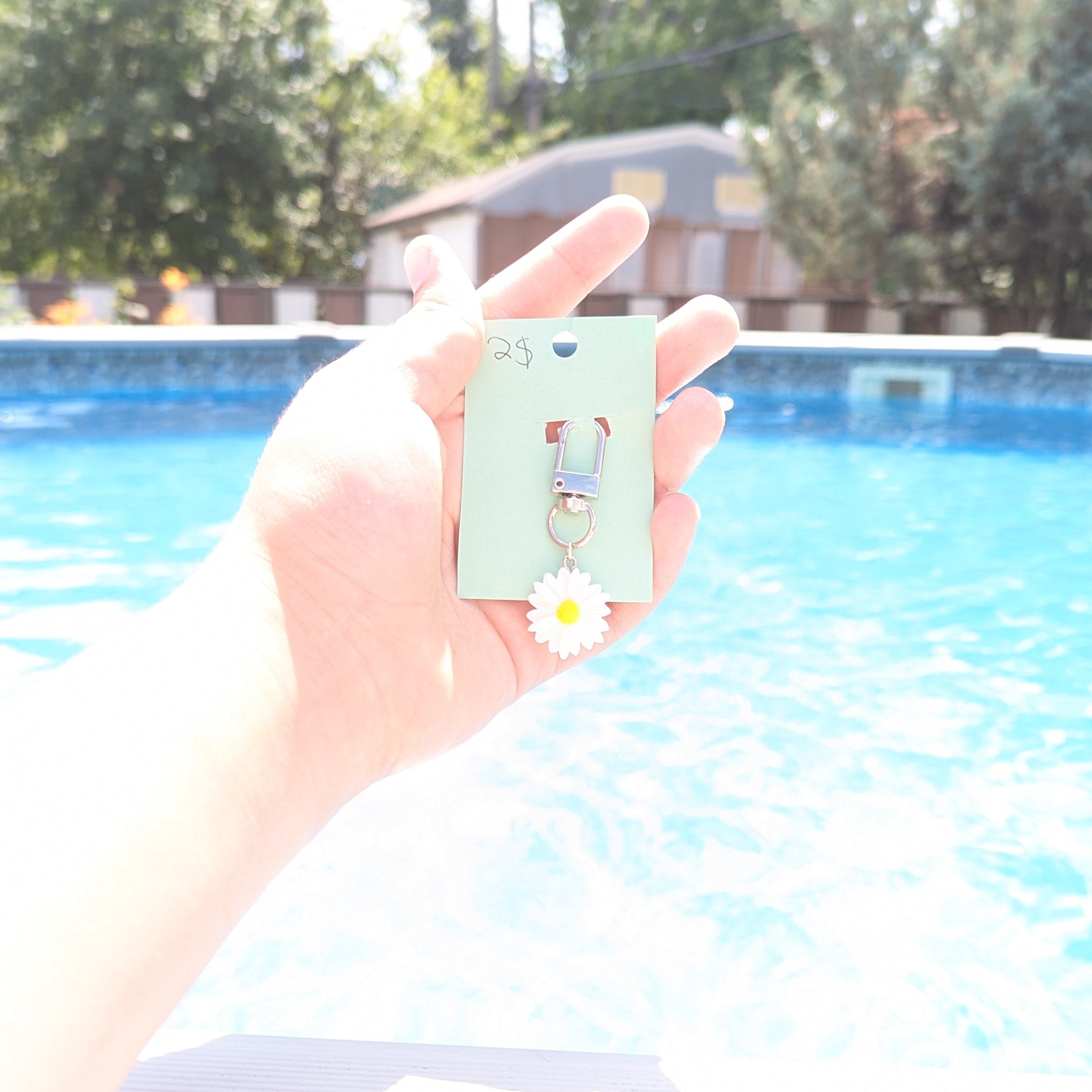 Daisy Keychain