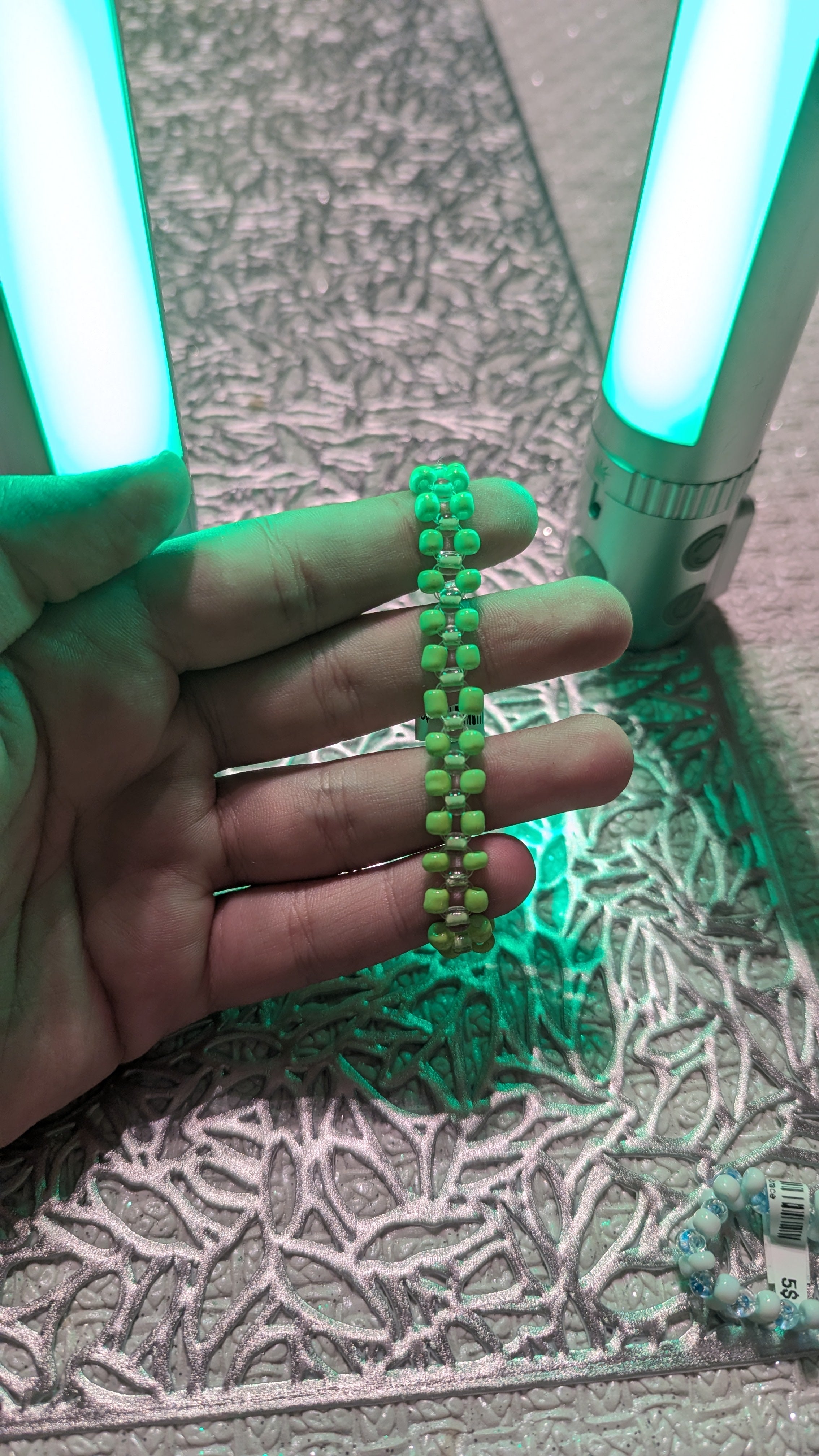 Beautyfuly (bracelet)(multiple colors choices)