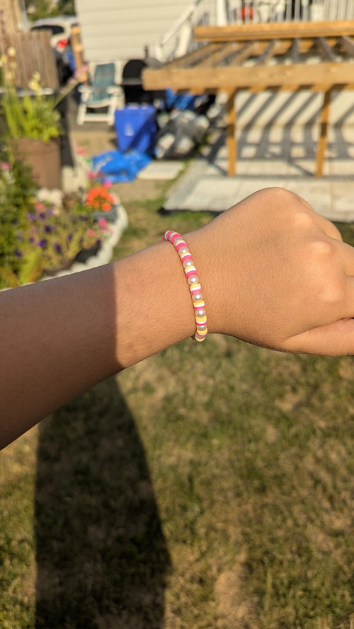 Clay bead bracelet (bestseller)